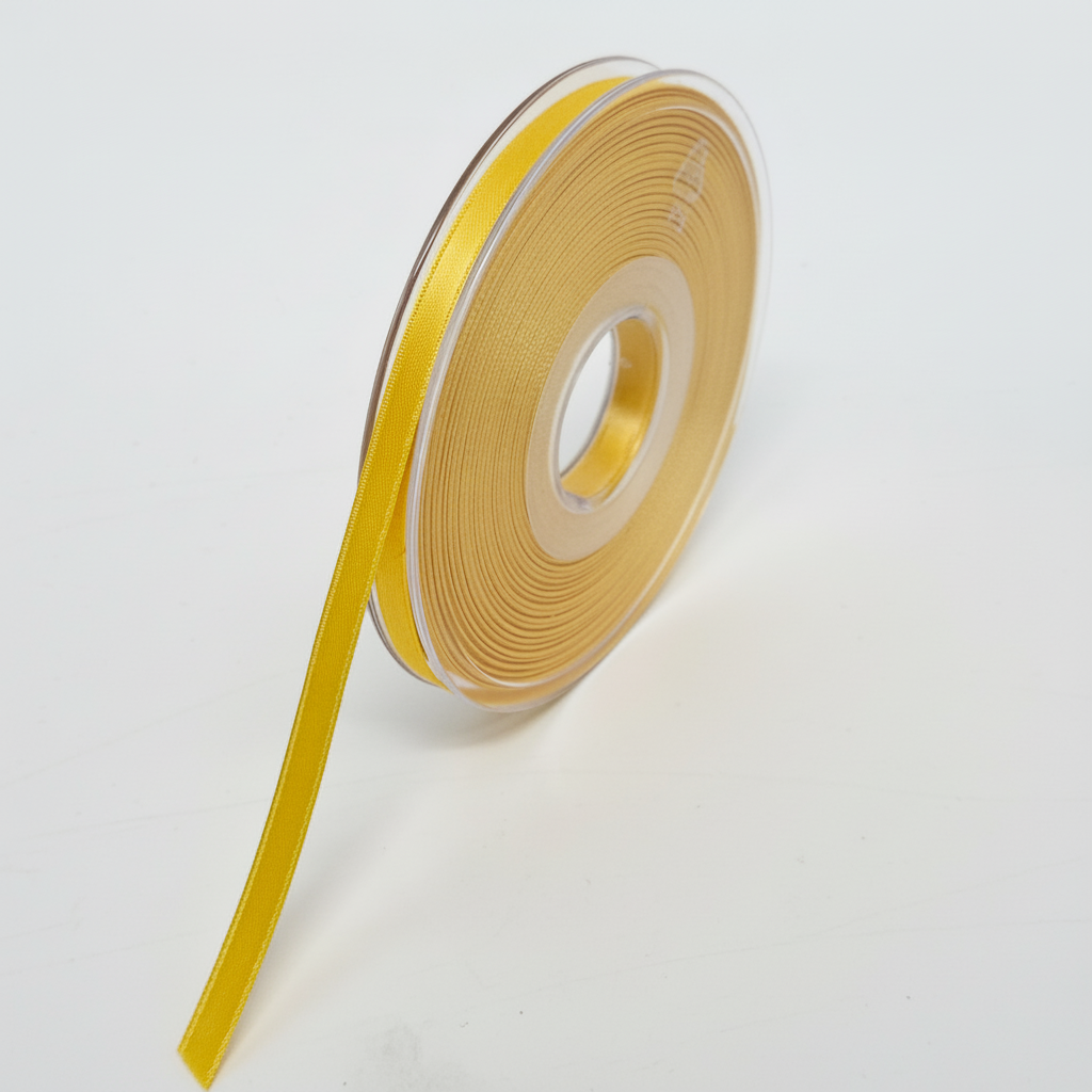 Satinband Goldgelb – weißer Hintergrund